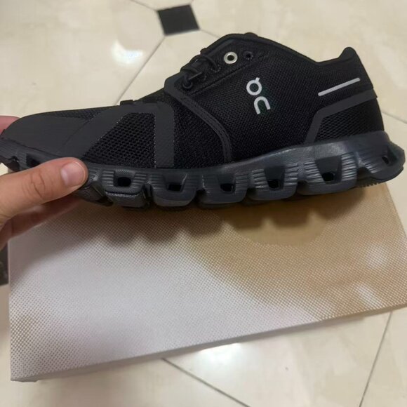 On Running Men\'s Black Athletic Shoes main image 7